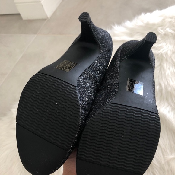 Black Sparkle Heels, size 6 - Picture 4 of 5